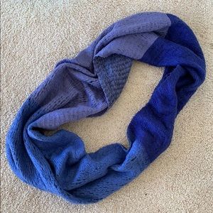 Blue hue Infinity Scarf
